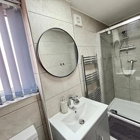 Gatwick Lodge Horley Extérieur photo
