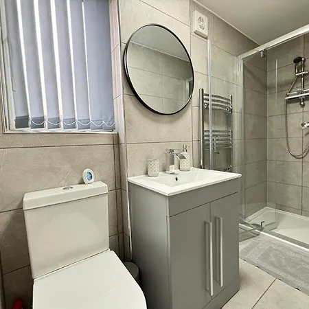 Gatwick Lodge Horley Extérieur photo