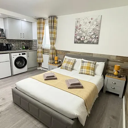 Gatwick Lodge Horley Extérieur photo
